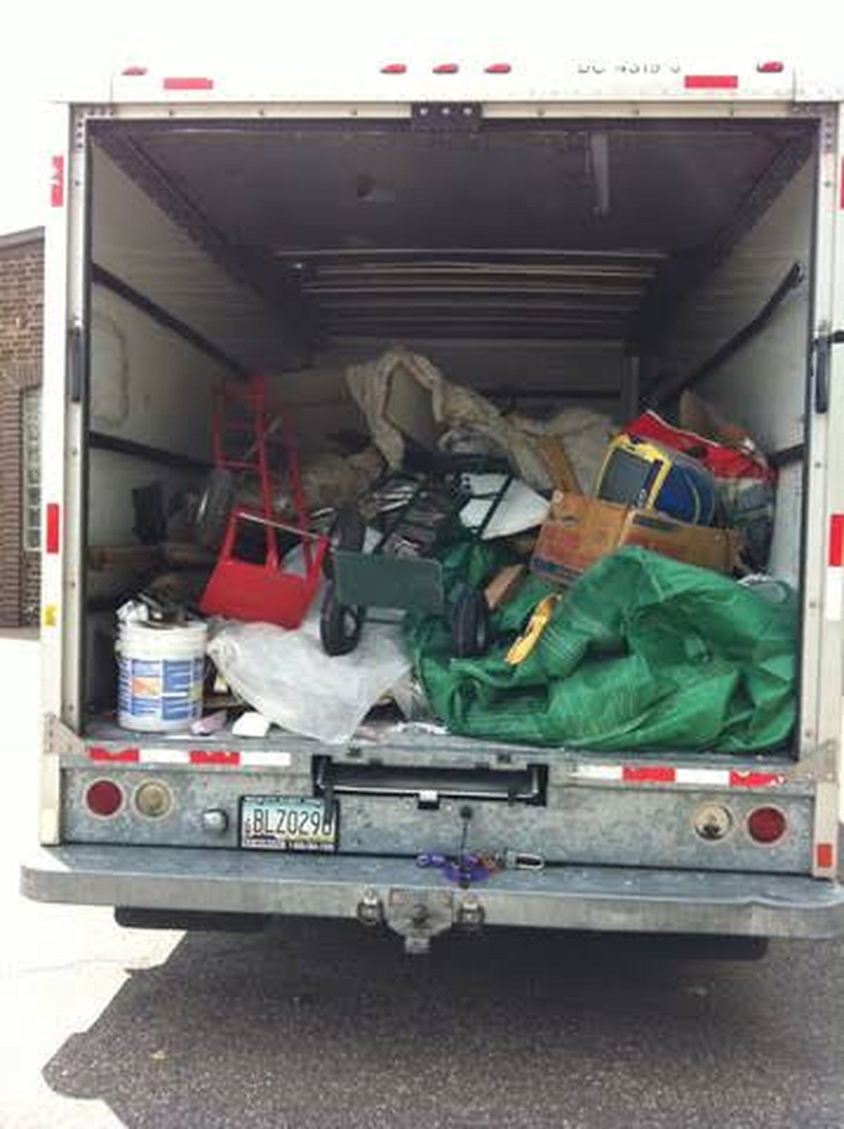 Mixed household cleanout — junk-removal job